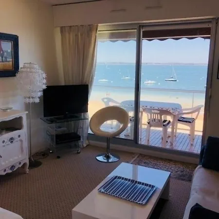 - Acces Plage, T2 Avec Balcon Et Parking - Fr-1-433-2 Apartment