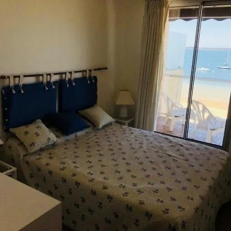 - Acces Plage, T2 Avec Balcon Et Parking - Fr-1-433-2