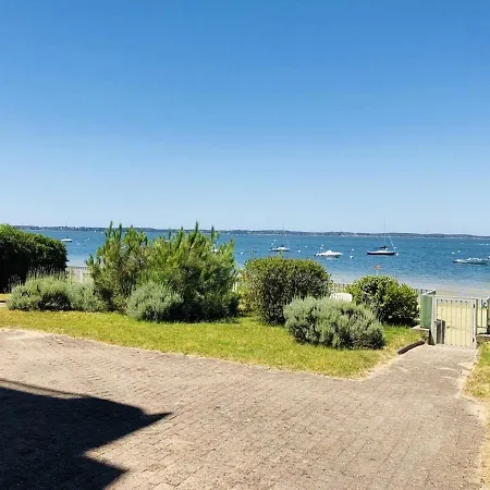 Apartment - Acces Plage, T2 Avec Balcon Et Parking - Fr-1-433-2
