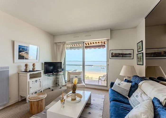 - Acces Plage, T2 Avec Balcon Et Parking - Fr-1-433-2 Apartment