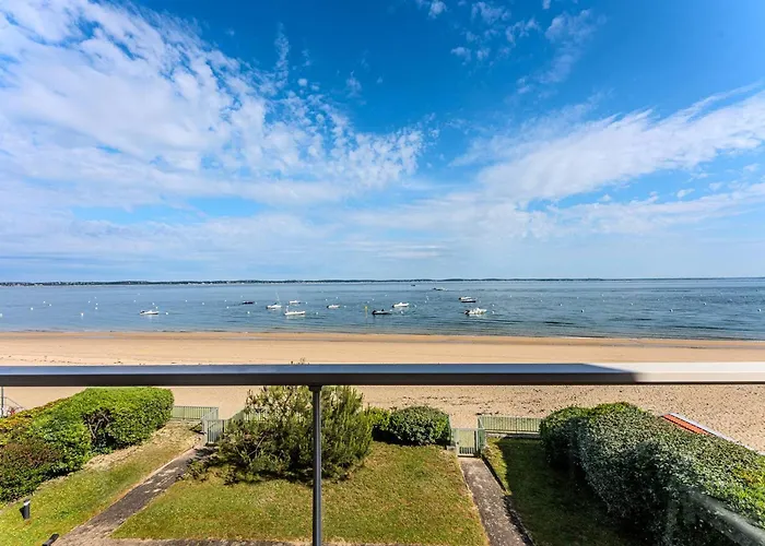 - Acces Plage, T2 Avec Balcon Et Parking - Fr-1-433-2